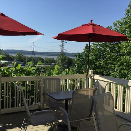 Auberge La Camarine Beaupré Екстериор снимка