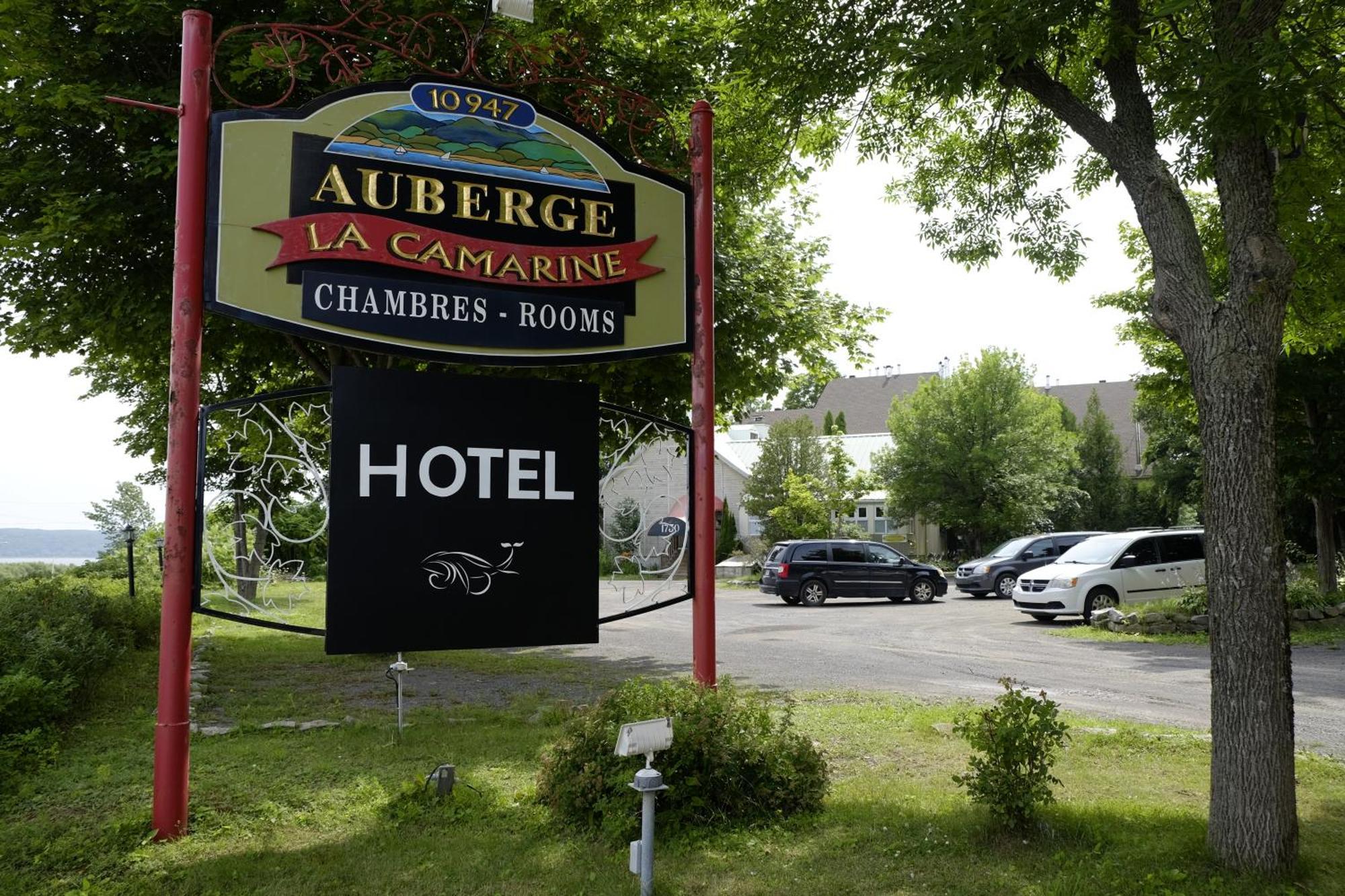 Auberge La Camarine Beaupré Екстериор снимка